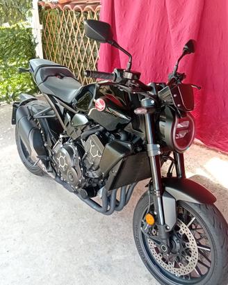 Honda CB 1000 R - 2023 BLACK EDITION
