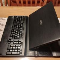 Stand Logitech Alto con Tastiera Integrata