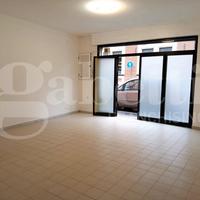 Negozio Cento [Cod. rif. V0006VCG]