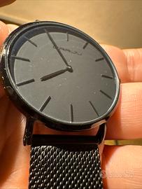 “Il tempo scorre. Tu non lo vedi.”