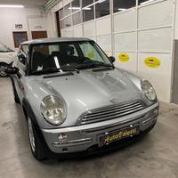 Mini 1.6 16V One de luxe NEOPATENTATI