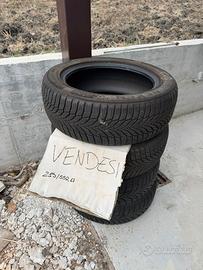 Pneumatici Nexen 215/55 R17