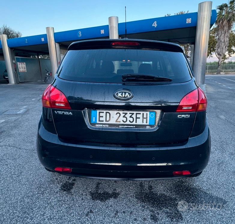 Kia Venga 2010 photo 5