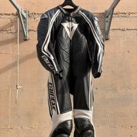 Tuta in pelle dainese