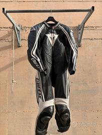 Tuta in pelle dainese