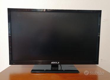 Televisore a colori con schermo LED 24’’