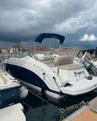 Chaparral Signature 820