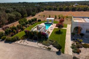 Villa indipendente-Ostuni