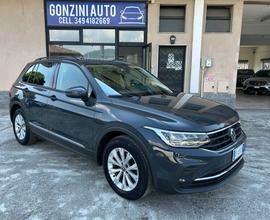 VOLKSWAGEN Tiguan 2.0 TDI 150 CV SCR DSG Life