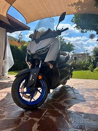Yamaha xmax 125