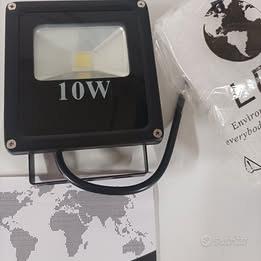 Proiettori LED 10W Bianco – Nuovo in confezione,
