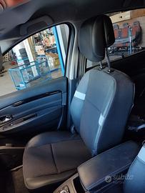 Sedile anteriore dx RENAULT SCENIC del 2013