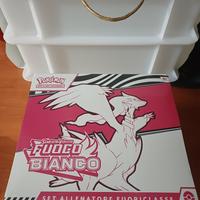 box carte pokemon bianco