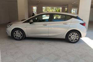 auto Opel Astra 1600 cdi