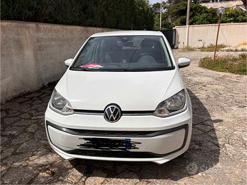 Volkswagen up a metano
