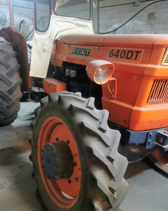 Trattore FIAT 640 DT