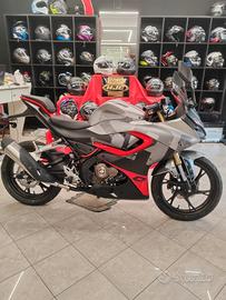 Qj Motor SRK 125r TUA A 45€ AL MESE