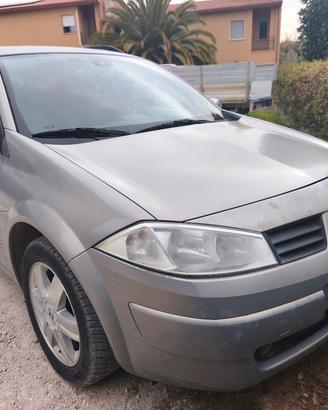 RENAULT MEGANE 1.4 16 V GPL 
