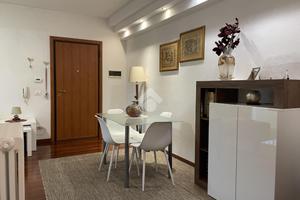 2 LOCALI A FERRARA