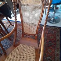 Sedia a dondolo antica