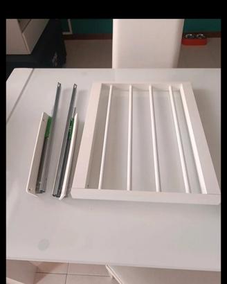 portapantaloni estraibile ikea 