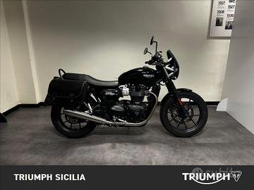 TRIUMPH Street Twin 900