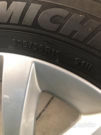 Mercedes Kit cerchi/gomme 205/55 R16 5 fori