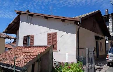 Casa Singola a Ponna