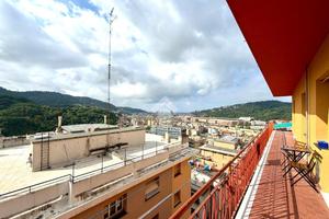 4 LOCALI A GENOVA