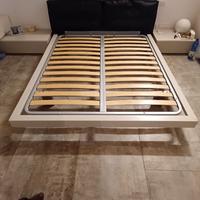 letto matrimoniale con doghe in legno