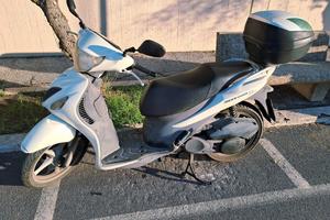 Suzuki Sixteen 125
