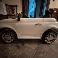Fiat 500 elettrica con telecomando o guida autonom
