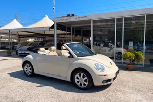 Volkswagen New Beetle 1.6 Cabrio