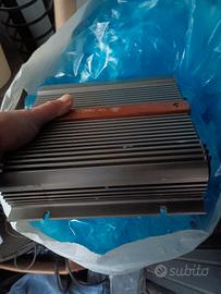 amplificatore auto