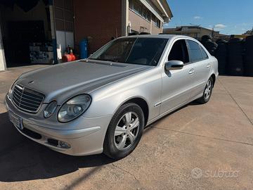 Mercedes E270 CDI W211