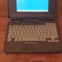 PC portatile '90 Compaq con Docking Station