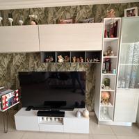 Parete attrezzata  per  salotto e porta tv