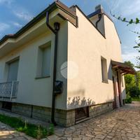 VILLA SINGOLA A TREZZANO SUL NAVIGLIO