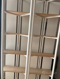 Libreria in legno bianca