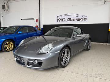 Porsche Cayman 2.7