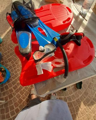 pinne,maschere,tavolette per mare