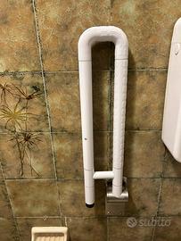 Maniglia per bagno disabili