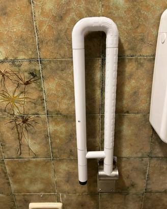 Maniglia per bagno disabili