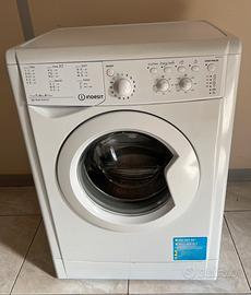 Lavatrice Indesit IWC61251 6 kg come nuova