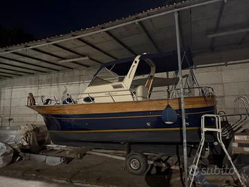 Gozzo Fratelli Aprea 750 semicabinato