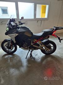 Multistrada v4s Travel & Radar