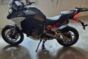 Multistrada v4s Travel & Radar