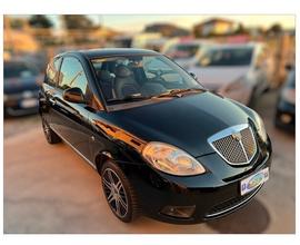 Lancia Ypsilon 1.3 MJT 75 CV Platinum