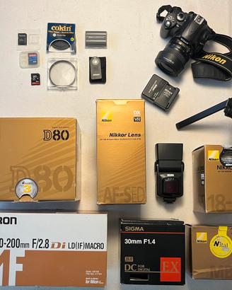 Set Nikon D80, D40, obiettivi, borse, accessori