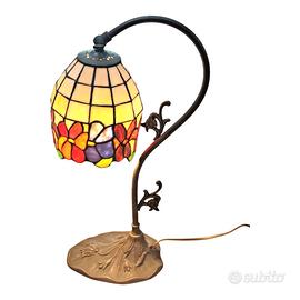 Lampada da tavolo Lumetto ottone. Colorato Tiffany